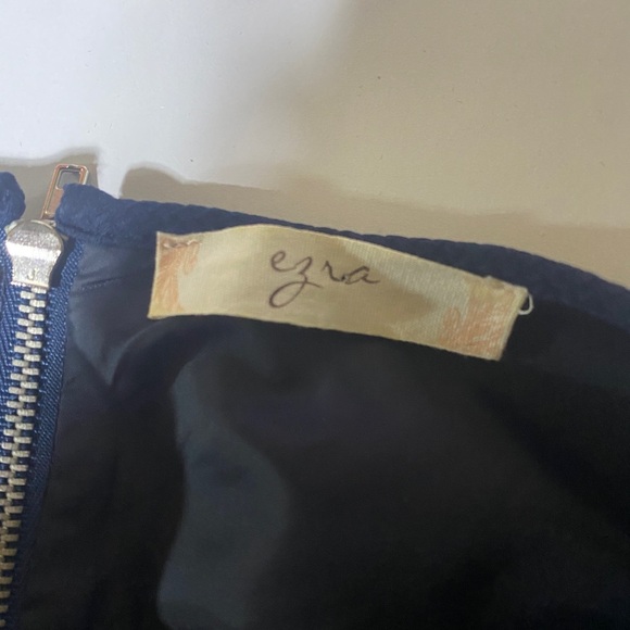 Ezra lace zipper back shift sleeveless dress - Picture 4 of 5